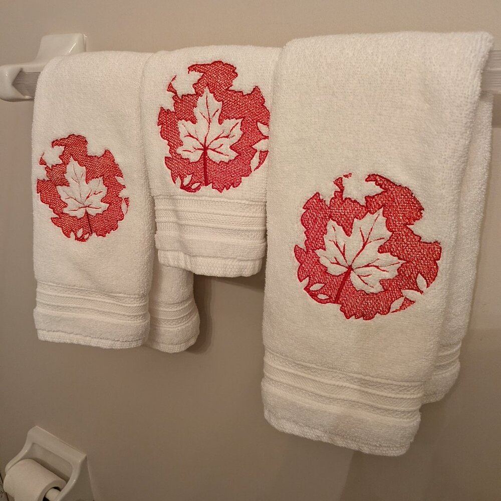 Maple Leaf hand towel set